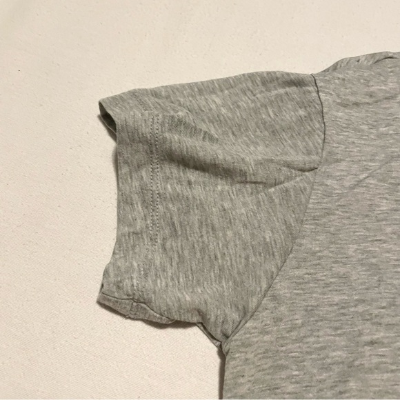 New Balance Womens Cropped T-Shirt Size Large Shirt - Picture 4 of 16